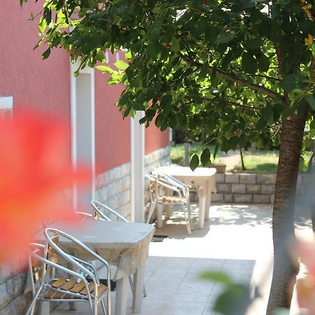 Apartments Toni Trogir Room photo