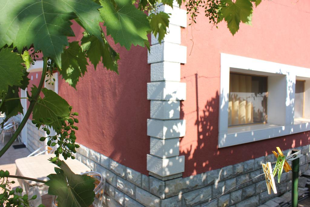 Apartments Toni Trogir Room photo